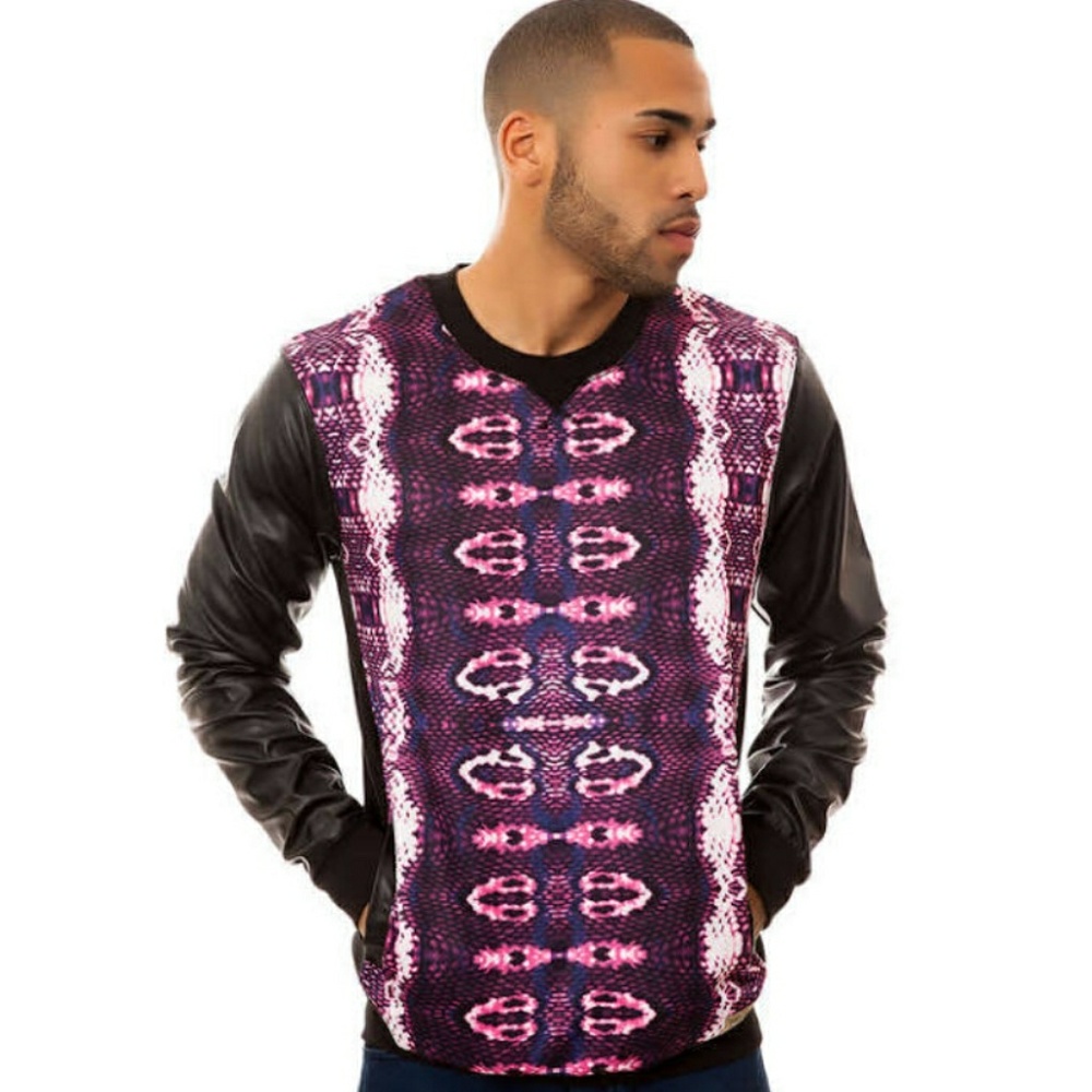 NWOT Entree LS Cobra Skin Pullover Sweater